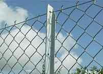 What are the characteristics of the electroplating chain link fence