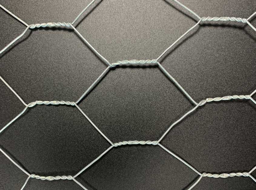 Malla de Alambre Galvanizada: Solución Duradera y Versátil para Uso Industrial y de Construcción
