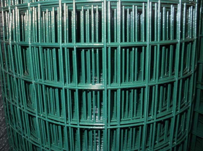 Rollos de Malla de Alambre Soldada: Resistentes, Versátiles y Fáciles de Usar