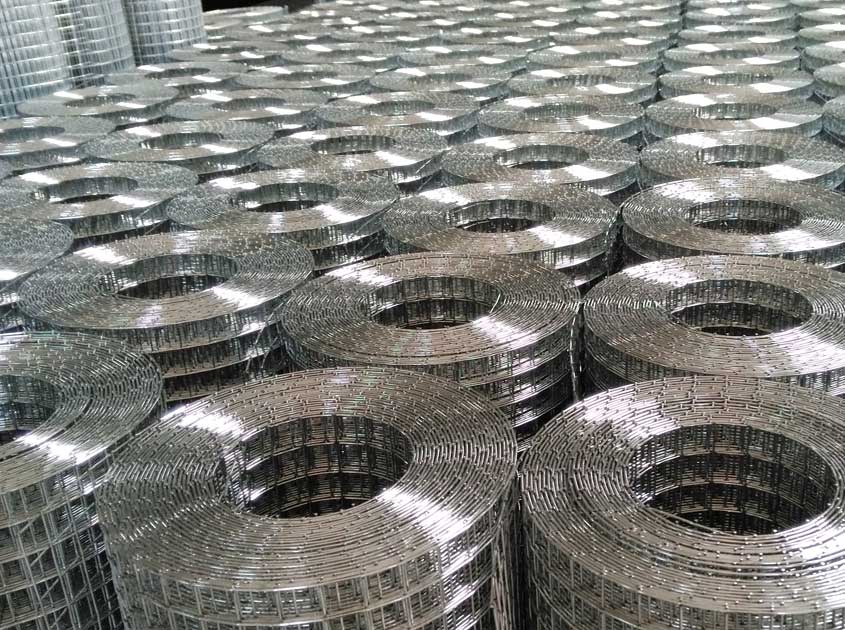 Rollo de Malla de Alambre Soldada: Resistente, Eficiente y Fácil de Instalar