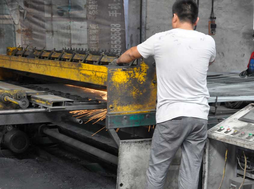 Rollo de malla electrosoldada recubierta de PVC: aplicaciones, ventajas y guía de compra