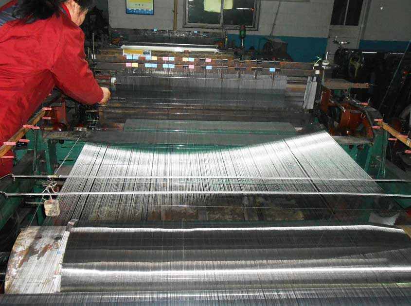 Por qué la malla de alambre de acero inoxidable resiste la corrosión: la ciencia detrás de su superficie protectora